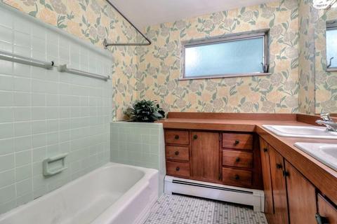 6103 Shadowslope Ln, Cincinnati, OH 45244 photo 35