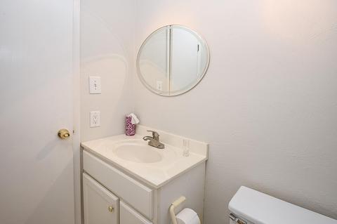 669 Silverhedge Dr, Cincinnati, OH 45231 photo 13