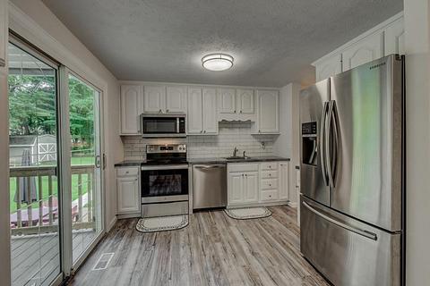 1295 Surrender Ct, Amelia, OH 45102 photo 5