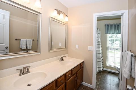 448 Ashworth Ct, Cincinnati, OH 45255 photo 25