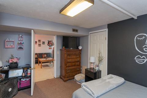 307 Anders Ct, Cincinnati, OH 45238 photo 19