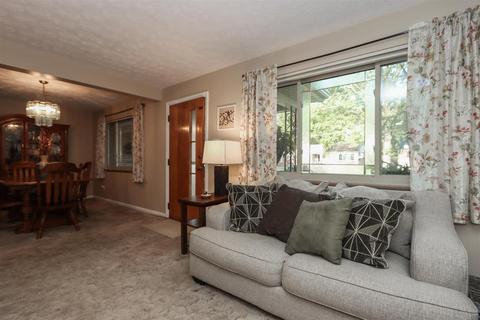 6704 Jamar Dr, Cincinnati, OH 45224 photo 6