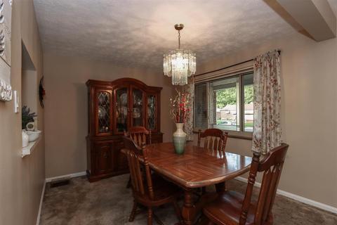 6704 Jamar Dr, Cincinnati, OH 45224 photo 8