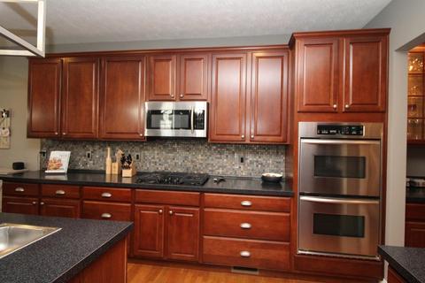 677 Hyacinth Rd, Cincinnati, OH 45245 photo 8
