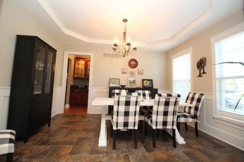 677 Hyacinth Rd, Cincinnati, OH 45245 photo 14