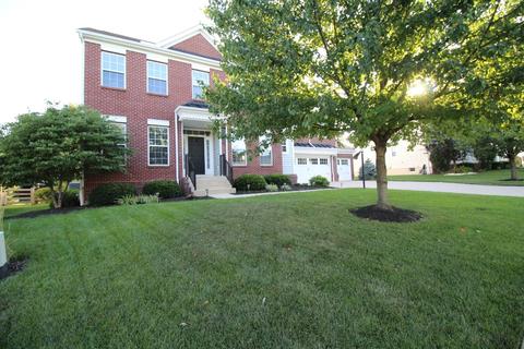 677 Hyacinth Rd, Cincinnati, OH 45245 photo 2