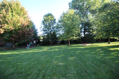 677 Hyacinth Rd, Cincinnati, OH 45245 photo 32
