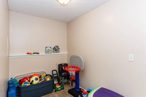 980 Smiley Ave, Forest Park, OH 45240 photo 12