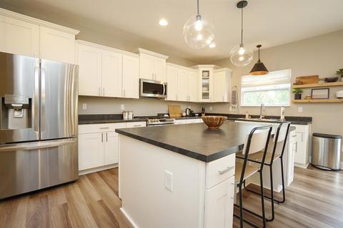 10033 Arnold Dr, Woodlawn, OH 45215 photo 11