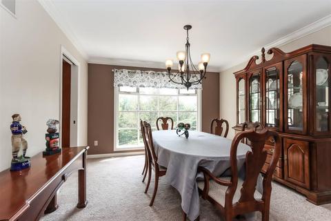 2254 Beechcroft Ct, Cincinnati, OH 45233 photo 12