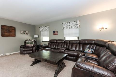 2254 Beechcroft Ct, Cincinnati, OH 45233 photo 5