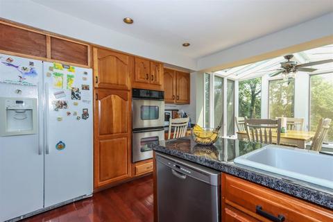 2254 Beechcroft Ct, Cincinnati, OH 45233 photo 16