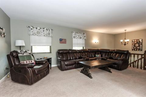 2254 Beechcroft Ct, Cincinnati, OH 45233 photo 6