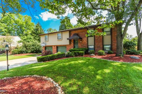 2254 Beechcroft Ct, Cincinnati, OH 45233 photo 1