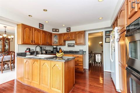 2254 Beechcroft Ct, Cincinnati, OH 45233 photo 14
