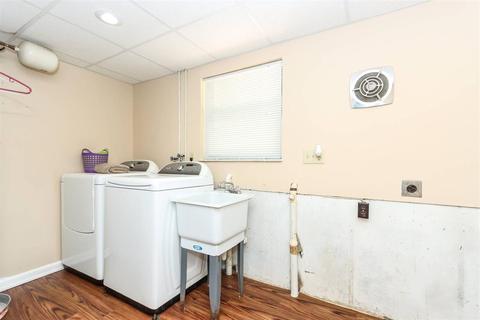 2254 Beechcroft Ct, Cincinnati, OH 45233 photo 29
