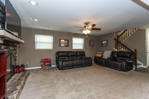 2254 Beechcroft Ct, Cincinnati, OH 45233 photo 8