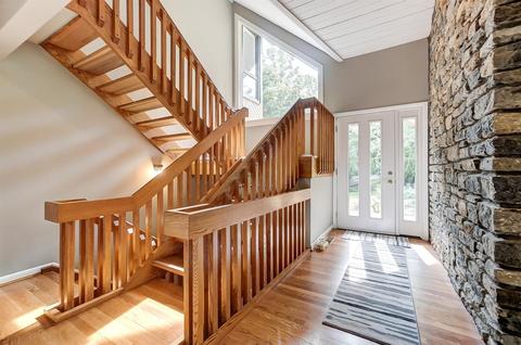 10 Locust Hill Rd, Cincinnati, OH 45245 photo 8