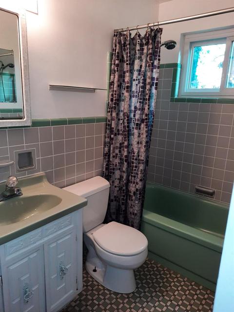 1038 Hollytree Dr, Cincinnati, OH 45231 photo 10