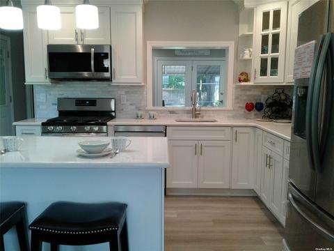 825 Diane Dr, Cincinnati, OH 45245 photo 5