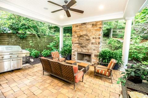 1047 Crocus Ln, Cincinnati, OH 45208 photo 17