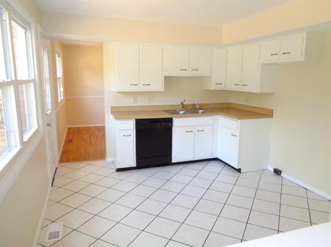 11110 Hanover Rd, Forest Park, OH 45240 photo 12