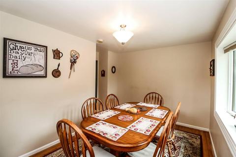 9367 Candy Ln, Cincinnati, OH 45231 photo 8