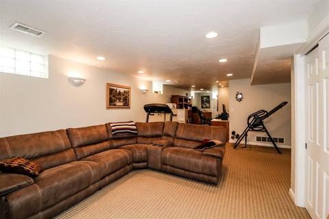 9367 Candy Ln, Cincinnati, OH 45231 photo 20