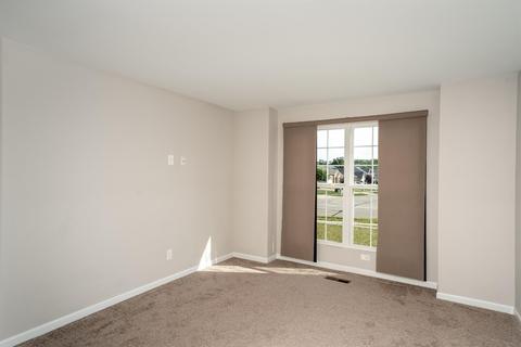 9152 Tansing Dr, Cincinnati, OH 45231 photo 3