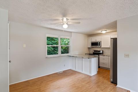 4673 Galaxy Ln, Cincinnati, OH 45244 photo 6