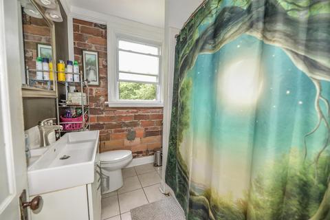 2216 St James Ave, Cincinnati, OH 45206 photo 15