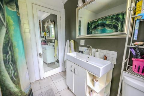 2216 St James Ave, Cincinnati, OH 45206 photo 16