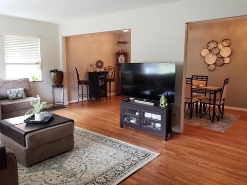 1027 Thunderbird Dr, Cincinnati, OH 45231 photo 2