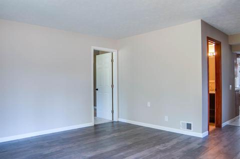 3969 Witham Ln, Cincinnati, OH 45245 photo 8