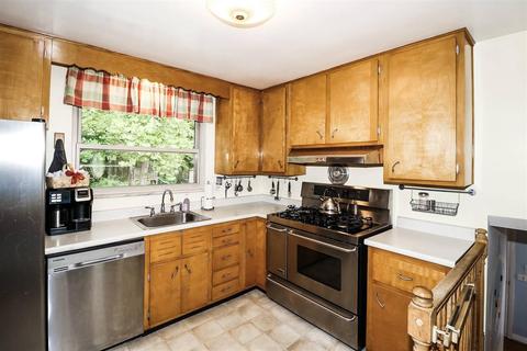 9083 Cotillion Dr, Cincinnati, OH 45231 photo 9