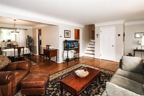 9083 Cotillion Dr, Cincinnati, OH 45231 photo 4
