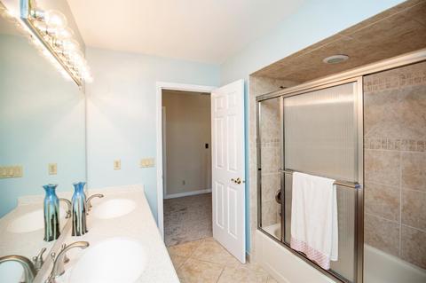 8026 Kimbee Dr, Cincinnati, OH 45244 photo 42
