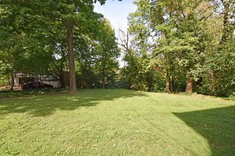 Undisclosed, Cincinnati, OH 45229 photo 46