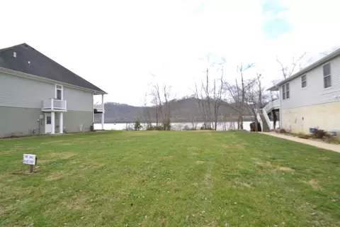 14 Robins Way, Ripley, OH 45167