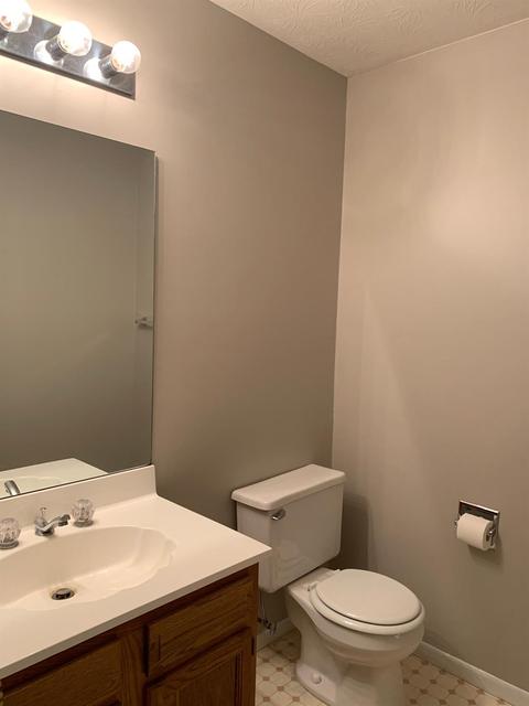 569 Williamsburg Ct, Cincinnati, OH 45244 photo 23