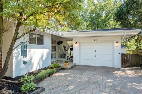 33 Hamlin Dr, Greenhills, OH 45218 photo 3