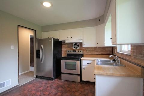 5770 Timrick Ct, Cincinnati, OH 45238 photo 5