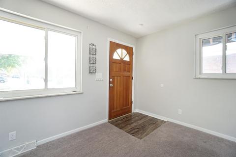 2420 Garrison Dr, Cincinnati, OH 45231 photo 4