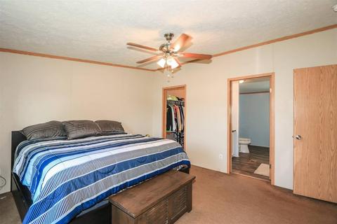 4210 E Fork Hills Dr, Batavia, OH 45103 photo 13