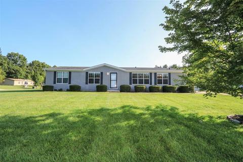 4210 E Fork Hills Dr, Batavia, OH 45103 photo 1