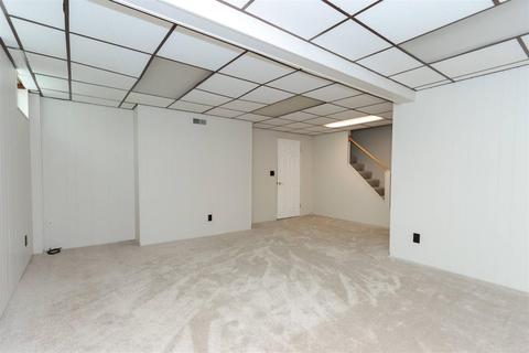 1027 Timber Trl, Cincinnati, OH 45224 photo 23