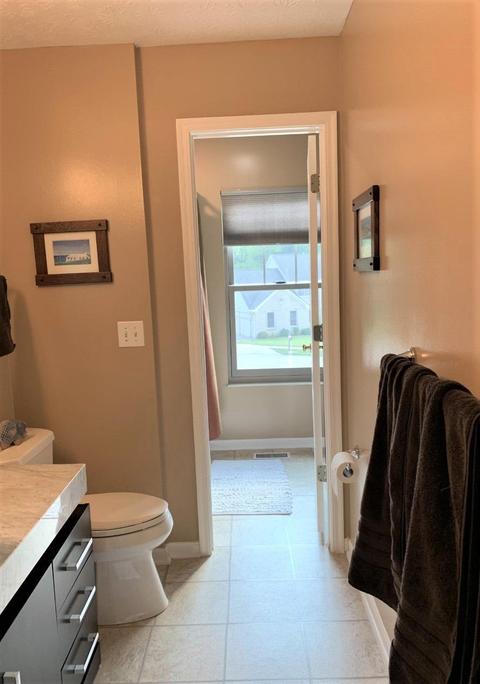 452 Ashsteade Ln, Cincinnati, OH 45255 photo 34