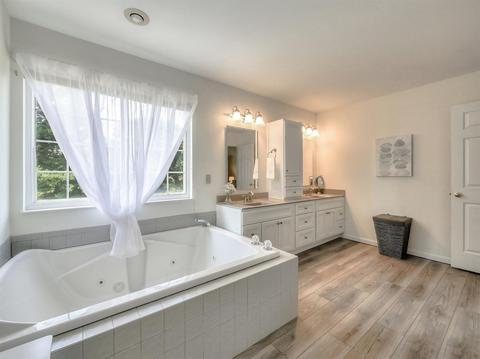 3219 Cooper Rd, Evendale, OH 45241 photo 27