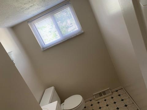 1576 Silverglade Ct, Cincinnati, OH 45240 photo 3