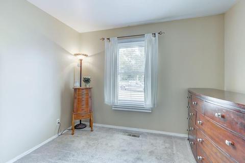 1041 Garnoa Dr, Cincinnati, OH 45231 photo 14